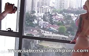 Sabrina Sabrok porno detras de camaras
