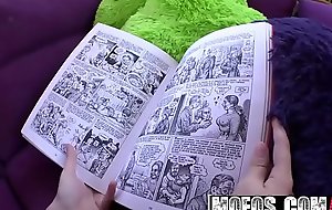 Mofos - Latin babe Sex Tapes - Spanish Comic Book Nerd Gets Plowed starring  Zoe Doll