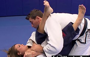 Faking an harm to fuck the judo instructor