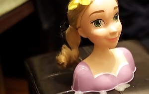 Rapunzel (Disney) trinket gets a facial