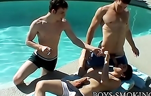 Young analled smokers cum fast in poolside trine