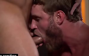 Bearded hunk fucks a dudes ass raw - BROMO