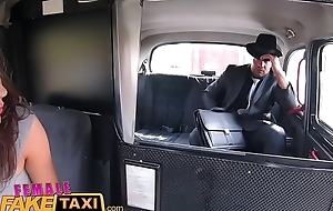 Female Fake Taxi Heist makes sexy driver horny for a good shafting in cab