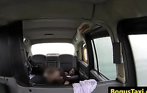 Busty ebony mouths cabbie cock for a drove