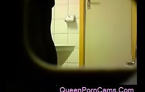 Brunette non-professional teen the Gents pussy pain in the neck confining spy cam voyeur - QueenPornCamxxx fuck movie